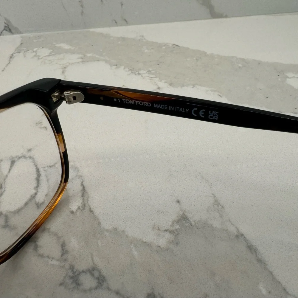 Men’s Tom Ford Frame TF5818-B - Picture 7 of 10